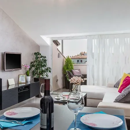 Fiore アパート *