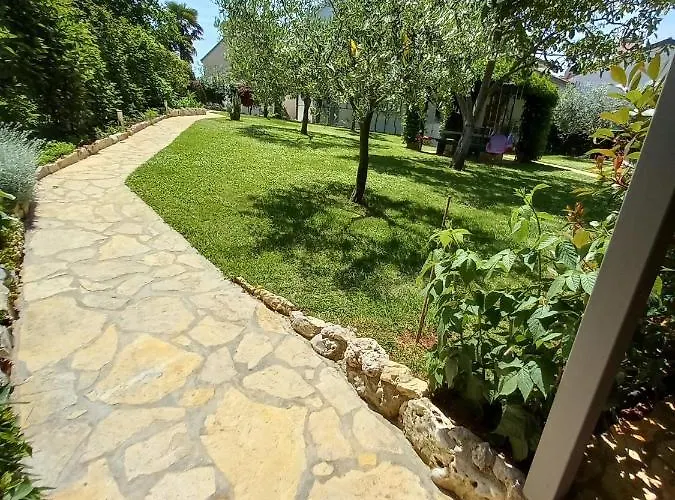 Fiore アパート *